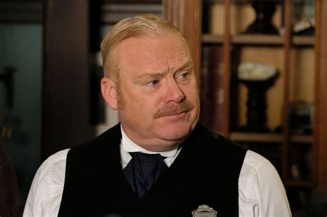 Thomas Craig The episodes this year have been the usual mix of serious and slightly absurd which I think is the charm of the show, because its a bit of something for everyone. . Why did thomas craig leave murdoch mysteries in season 10